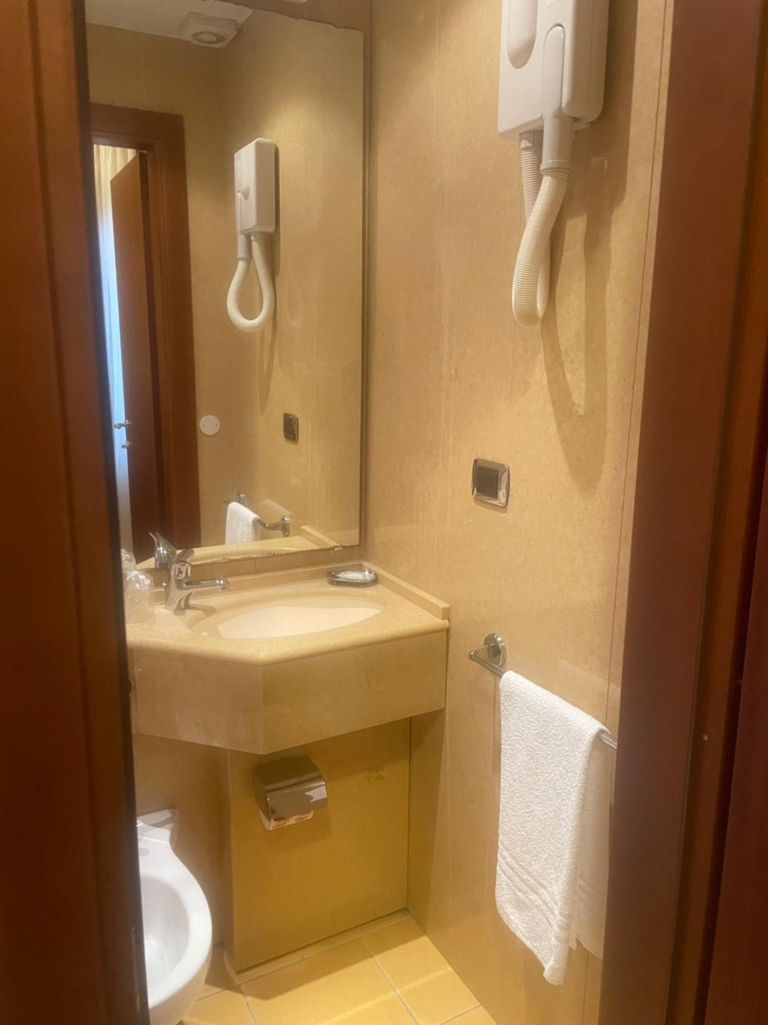 Hotel Mondial Rapallo Værelse billede