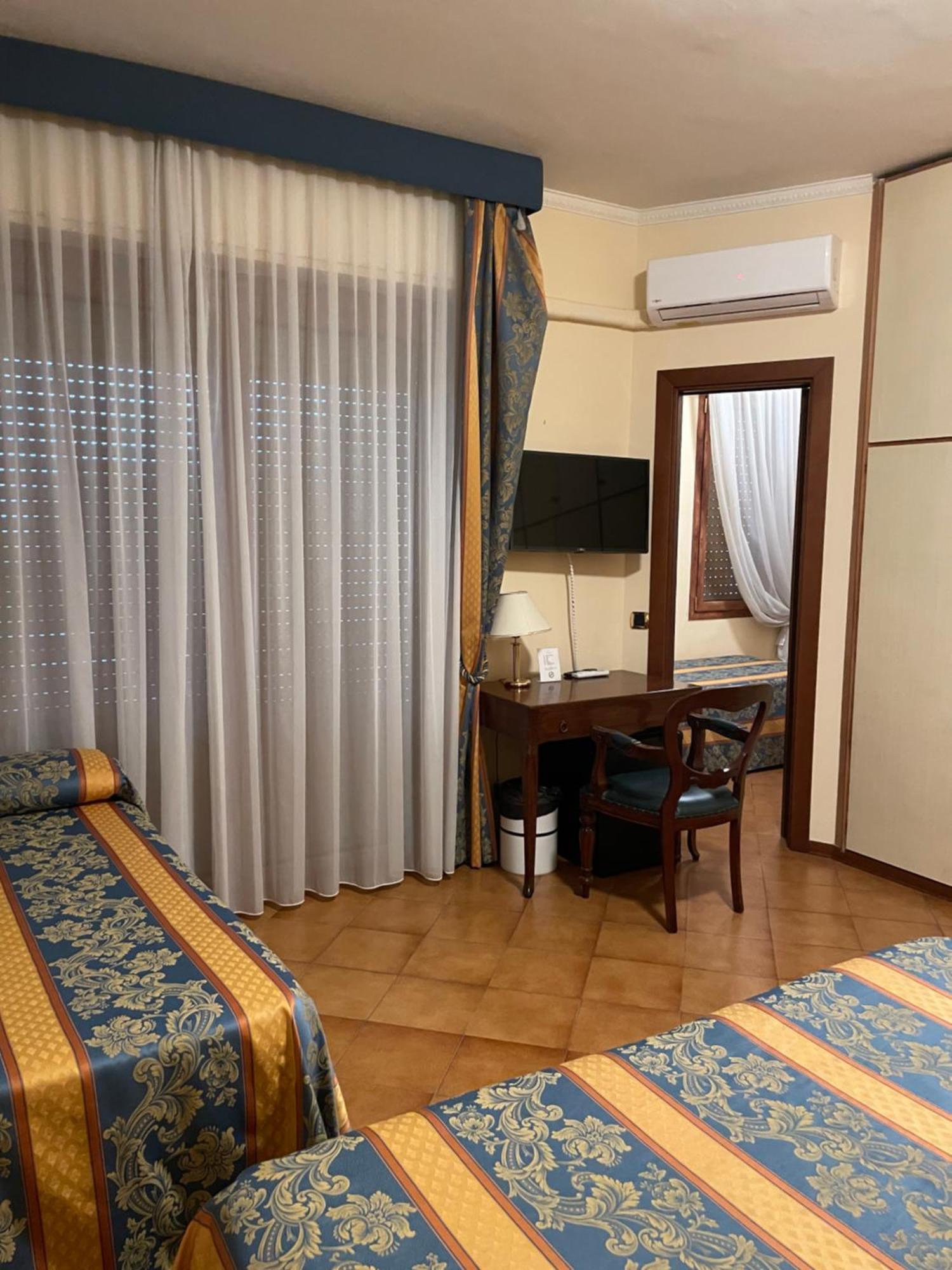 Hotel Mondial Rapallo Værelse billede
