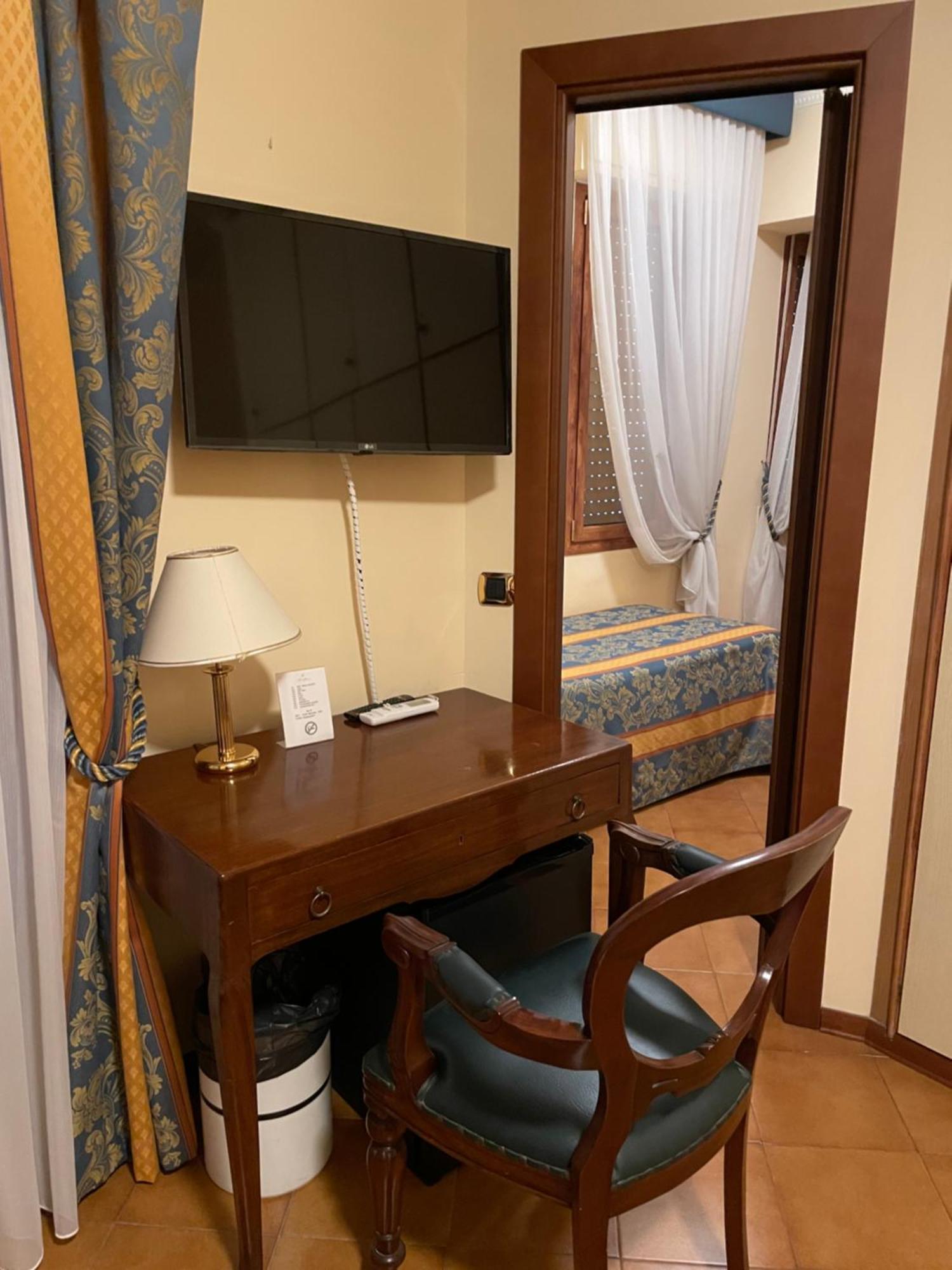 Hotel Mondial Rapallo Værelse billede