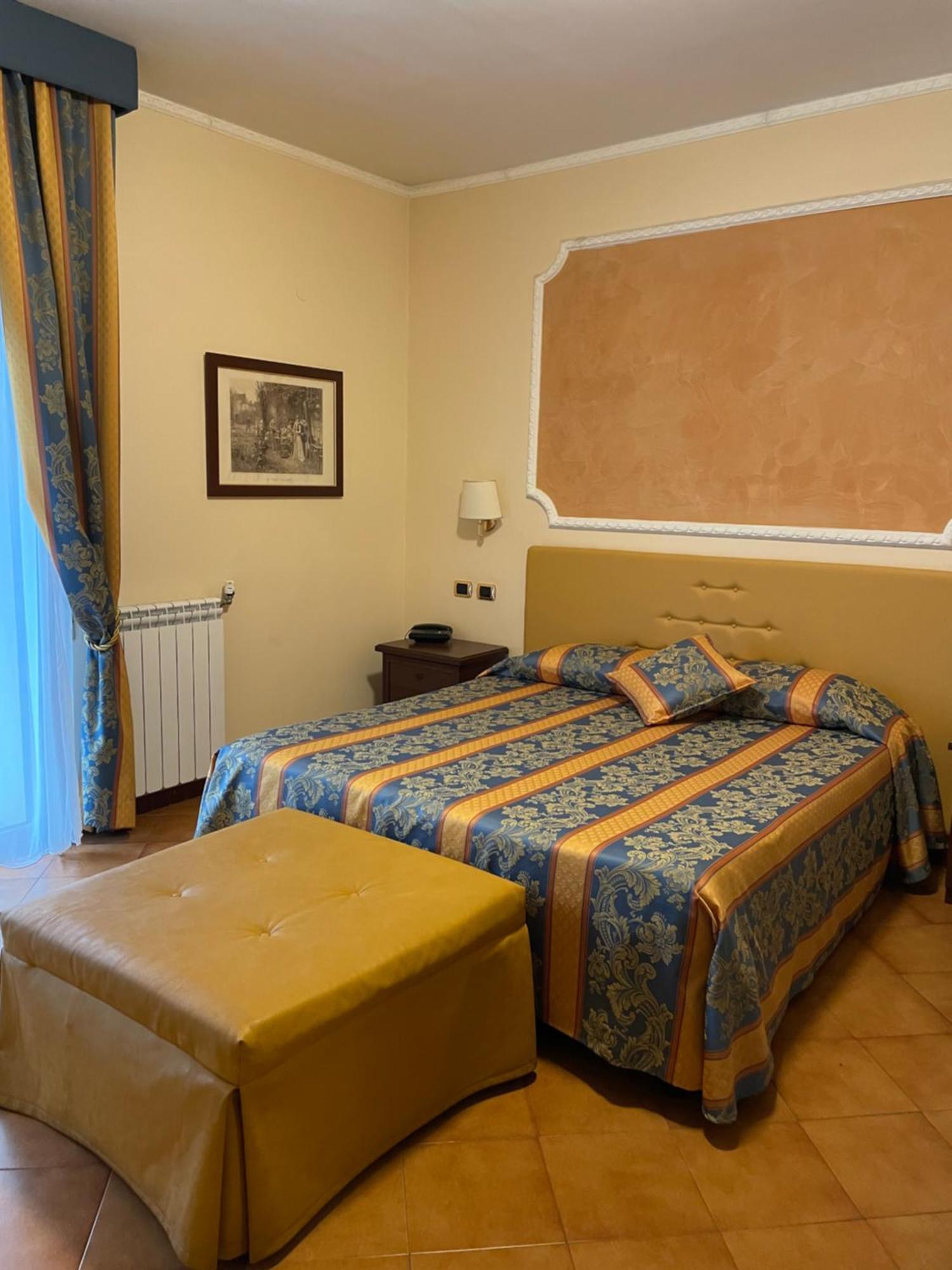 Hotel Mondial Rapallo Værelse billede