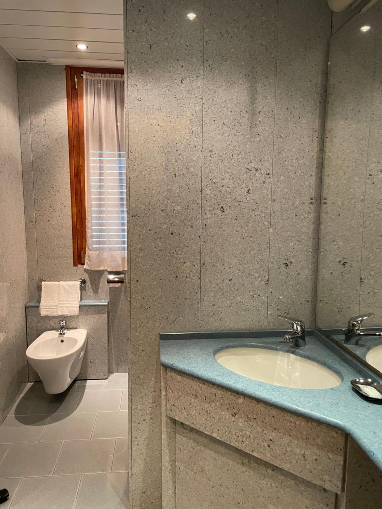 Hotel Mondial Rapallo Værelse billede