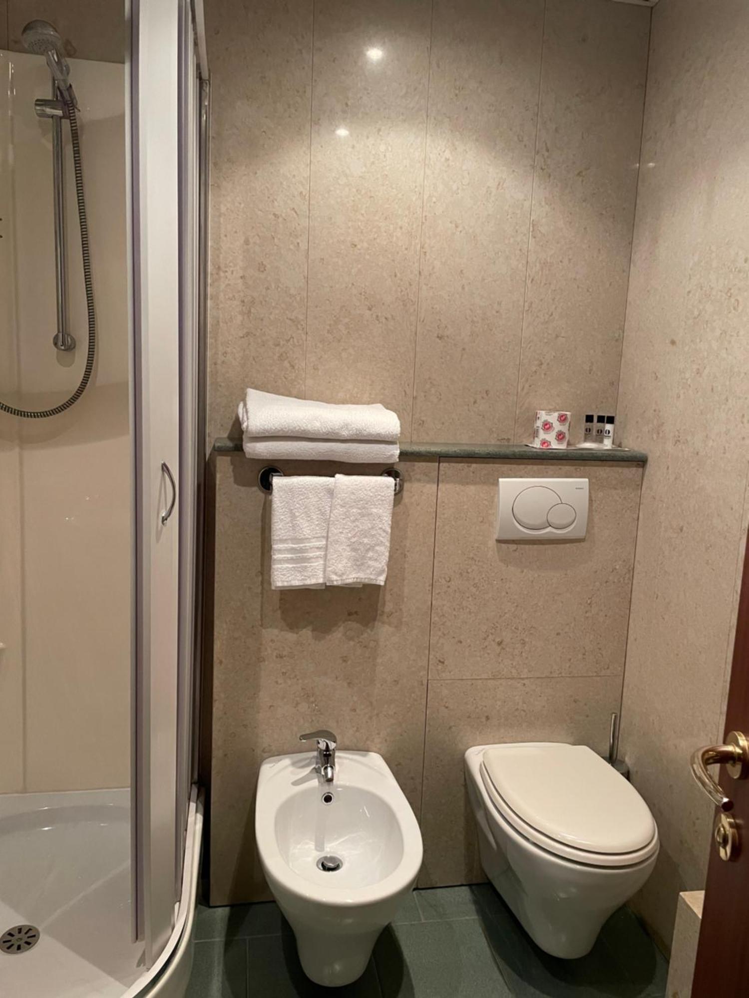 Hotel Mondial Rapallo Værelse billede
