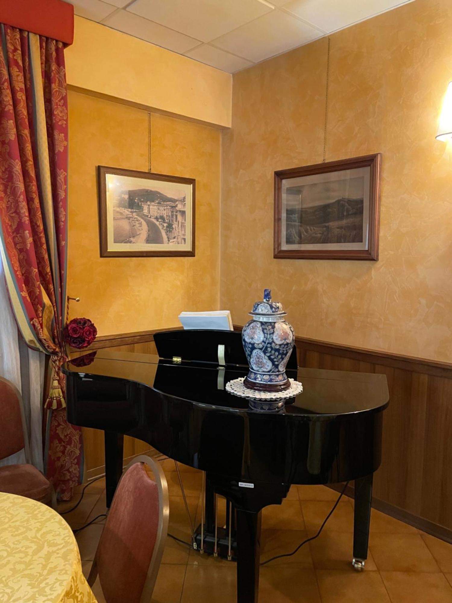 Hotel Mondial Rapallo Eksteriør billede